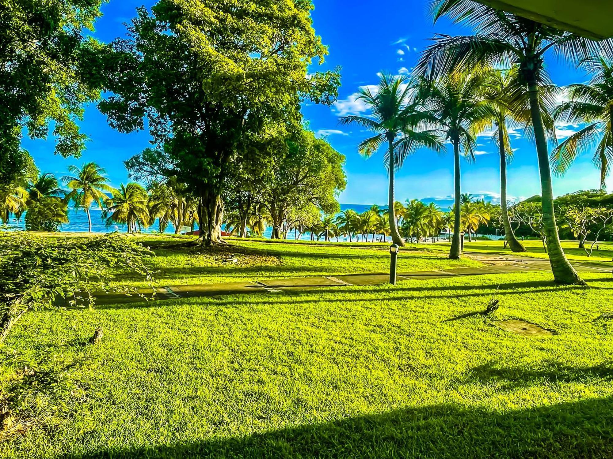 Studios Barbadine - Resorts Flats Sainte-Anne  Exterior foto